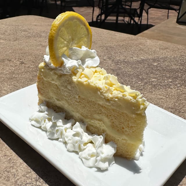 Limoncello Cake.